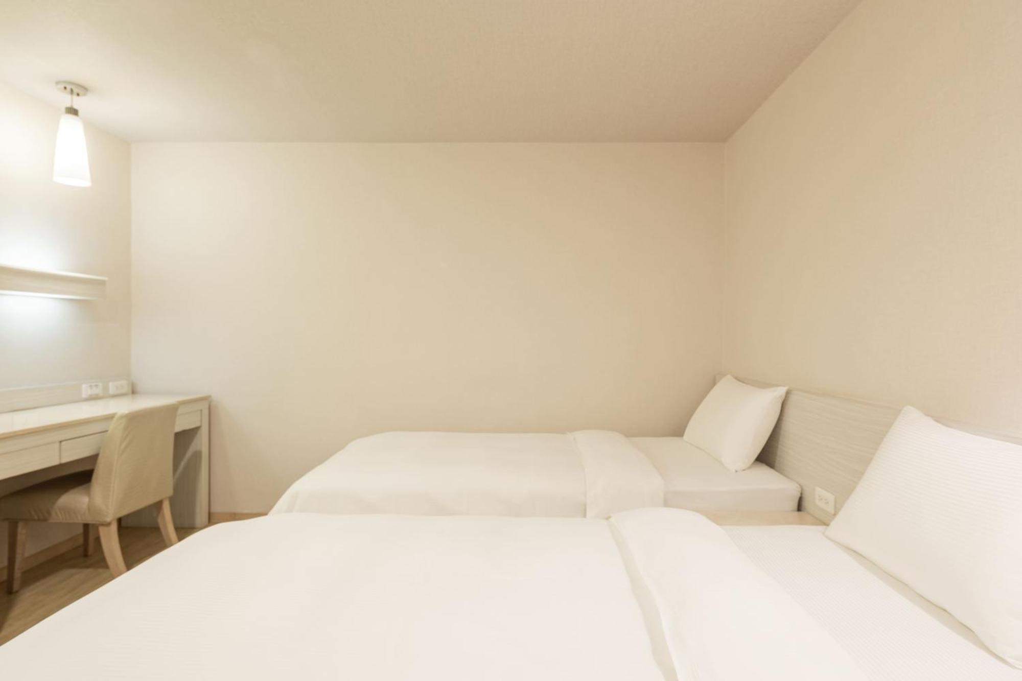 Kindness Hotel - Houyi Jiuru Kao-siung Pokoj fotografie